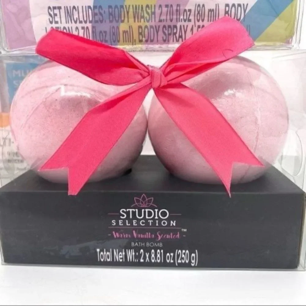 Bath and Body Spa Day Gift Set Vitamin Masks, Bath Bombs, Lotion Body Wash
